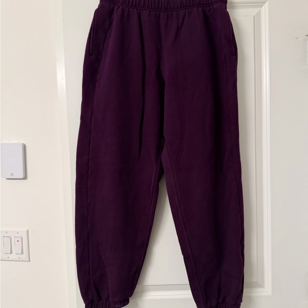 Lululemon - Women’s Purple Jogger Sweatpants - Size 10